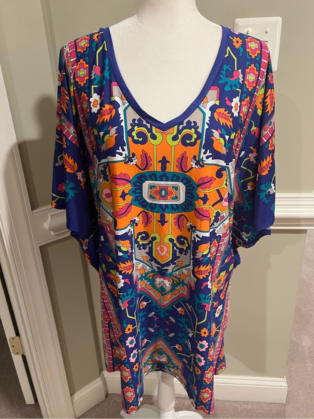Trina Turk Navy Moroccan Multicolor V-Neck Swim Coverup Tunic - Picture 2 of 8